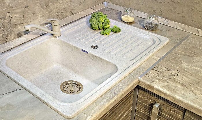 همه چیز درباره سینک گرانیتی تک لگنه با سینی